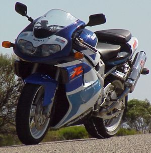 Suzuki TL1000R Left-Hand-Front (24k)